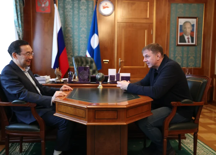 Айсен Николаев
